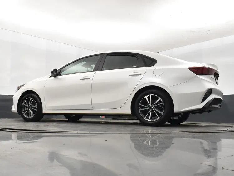 Used 2024 Kia Forte LXS FWD image 12