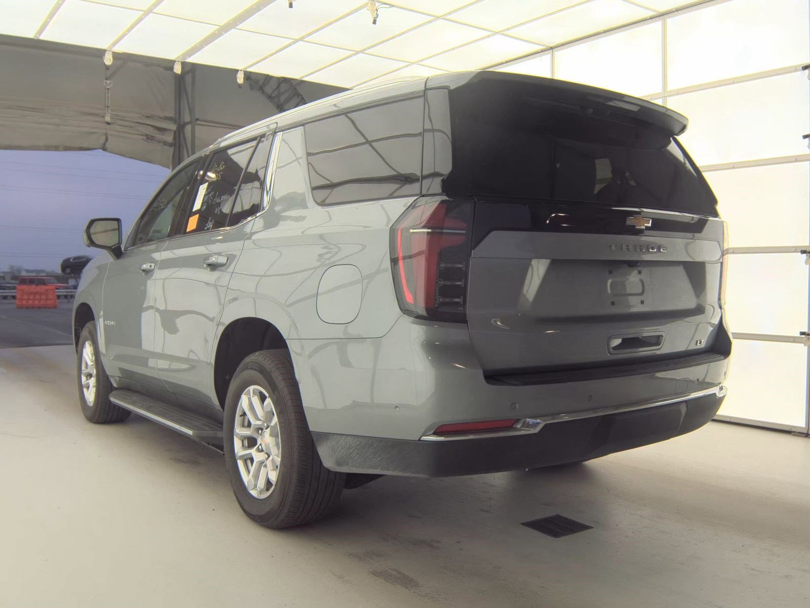 Used 2025 Chevrolet Tahoe LT AWD/4WD image 8