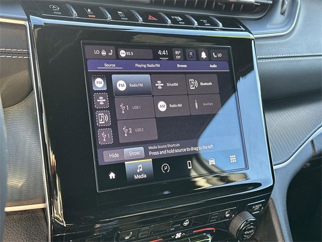 Used 2023 Jeep Grand Cherokee L Laredo image 12