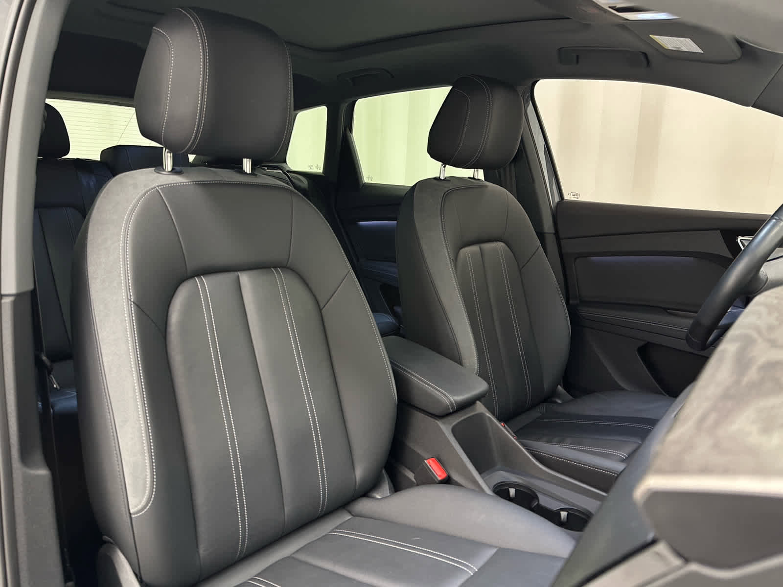 Used 2023 Audi Q4 e-tron Premium w/ Convenience Package image 19