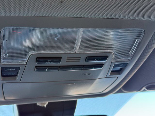 Used 2018 Toyota Highlander XLE AWD/4WD image 27