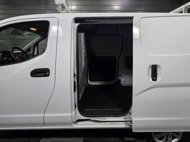 Used 2019 Nissan NV200 SV w/ Navigation Package FWD image 11