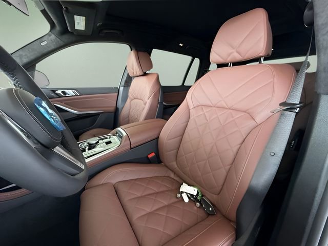 Used 2026 BMW X7 xDrive40i w/ M Sport Package image 19