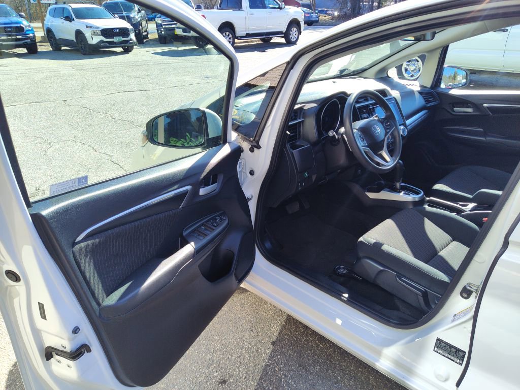 Used 2019 Honda Fit EX image 12