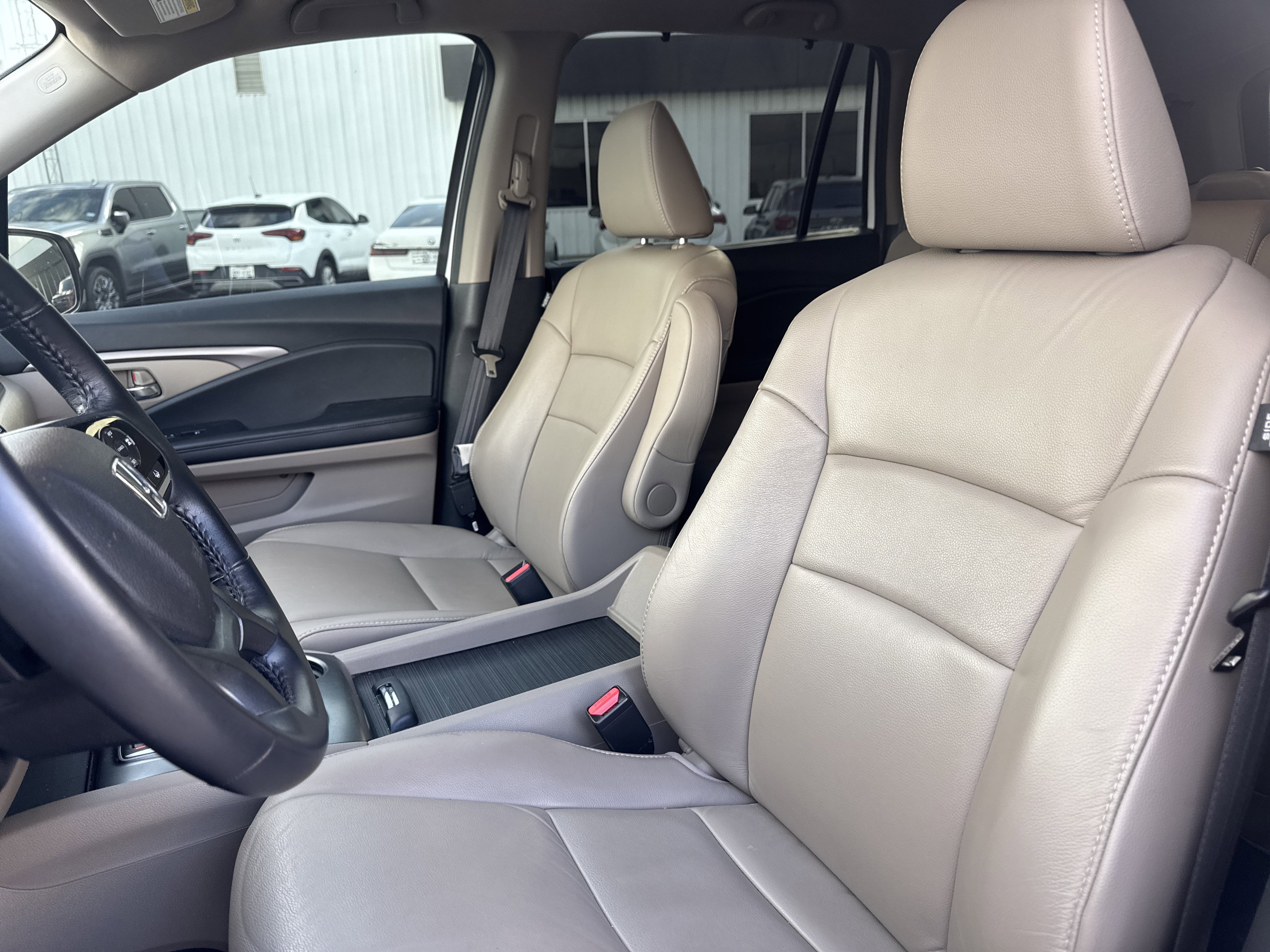 Used 2022 Honda Pilot EX-L image 6