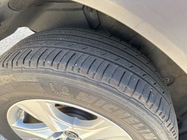 Used 2024 Toyota Highlander LE image 30