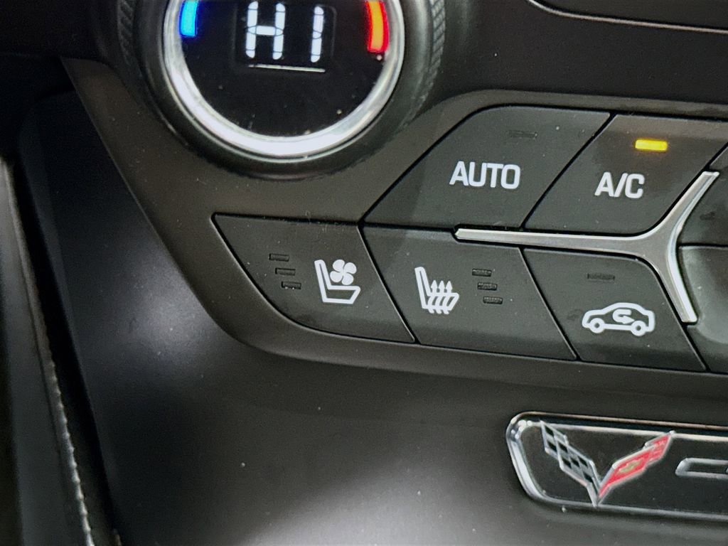 Used 2017 Chevrolet Corvette Stingray Coupe image 12