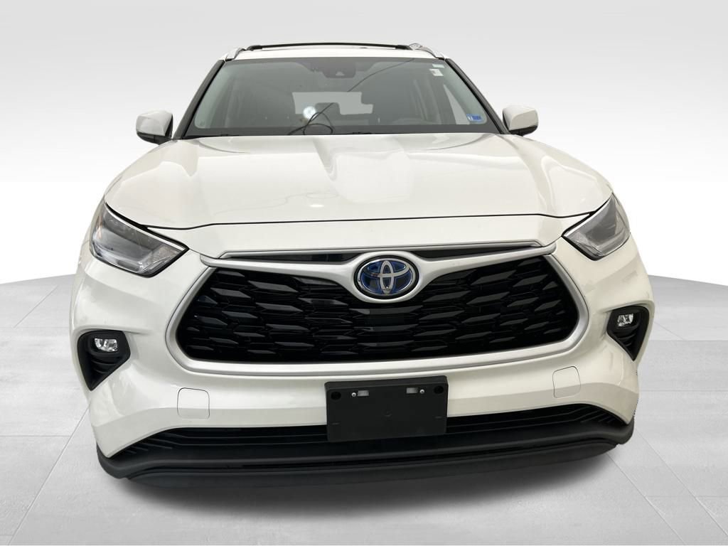 Used 2021 Toyota Highlander XLE image 8