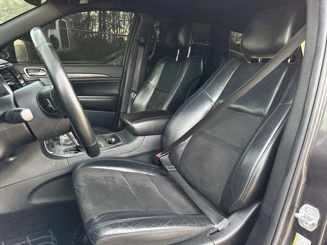 Used 2019 Jeep Grand Cherokee Altitude image 14