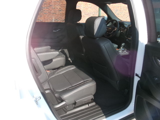 Used 2023 Chevrolet Traverse LT FWD image 11