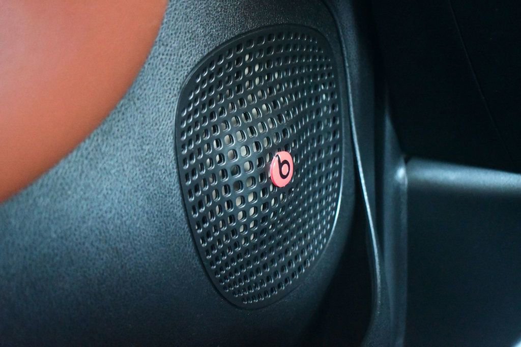 Used 2014 FIAT 500L Trekking w/ Popular Equipment Group image 38