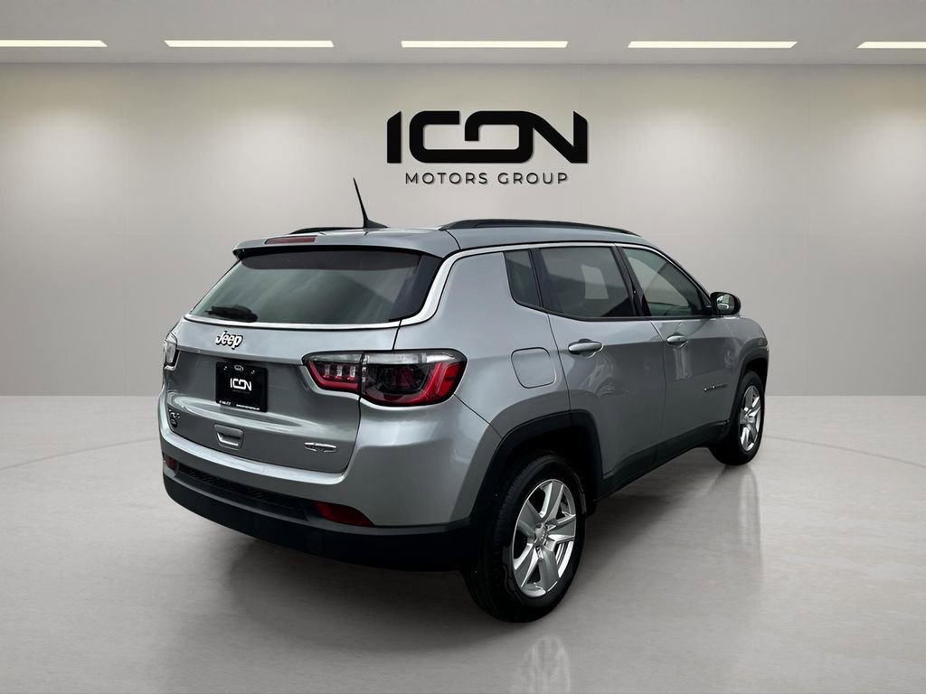 Used 2022 Jeep Compass Latitude image 5