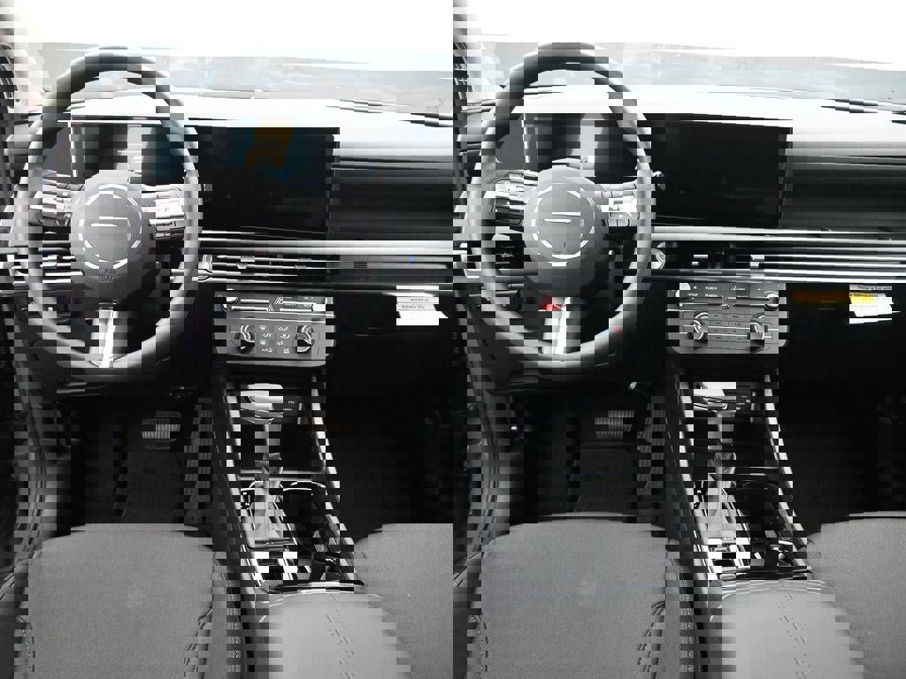 New 2026 Hyundai Tucson SE image 10