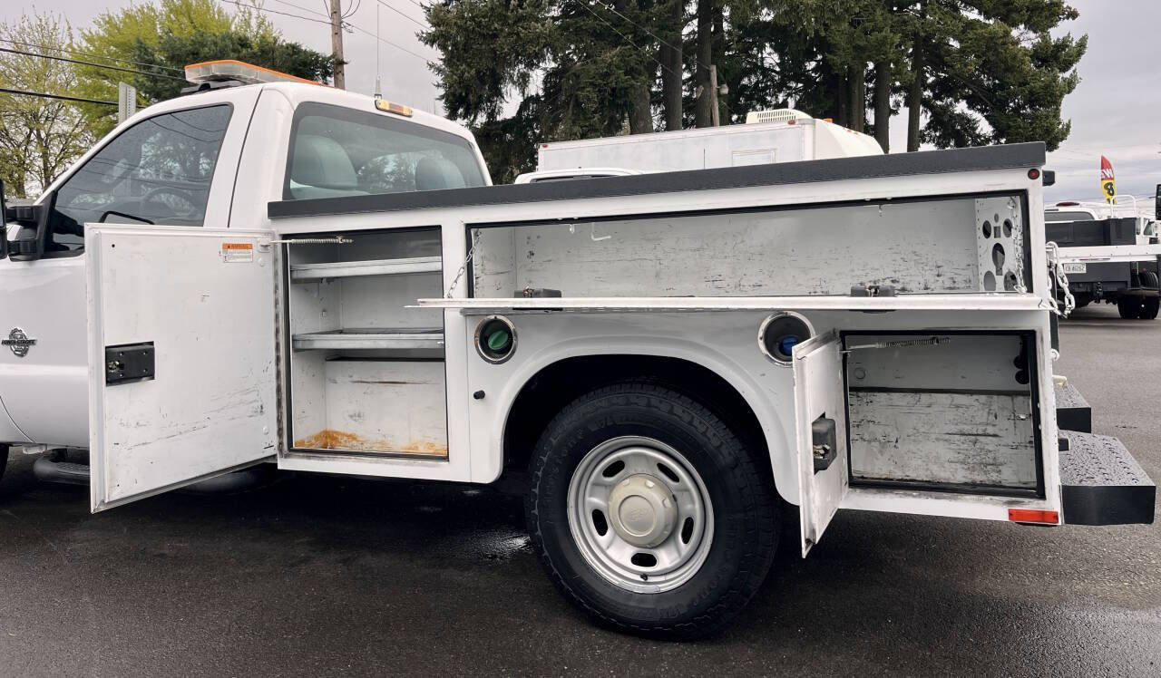 Used 2014 Ford F250 XL w/ Power Equipment Group image 19