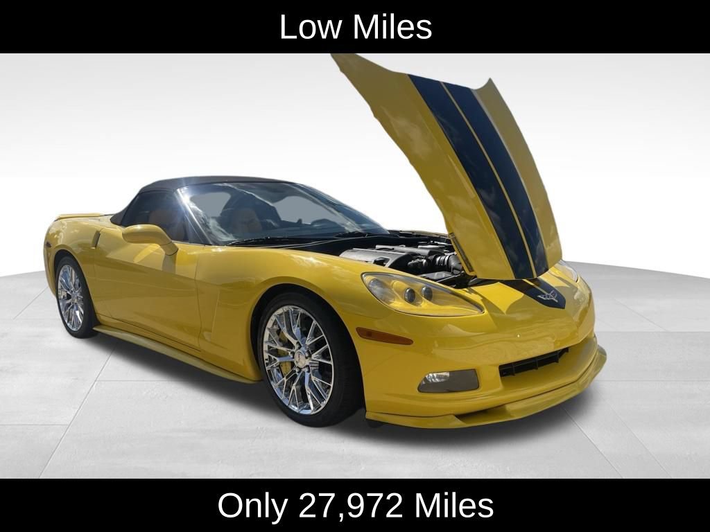 Used 2005 Chevrolet Corvette Convertible w/ Preferred Equipment Group RWD image 2