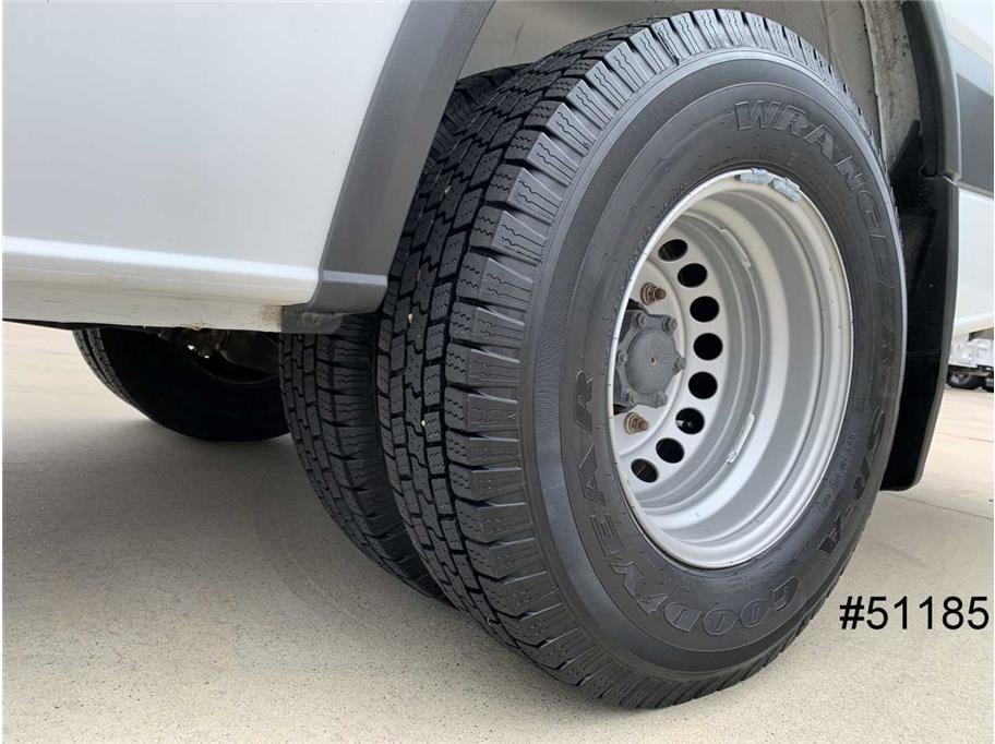 Used 2013 Freightliner Sprinter 3500 image 26