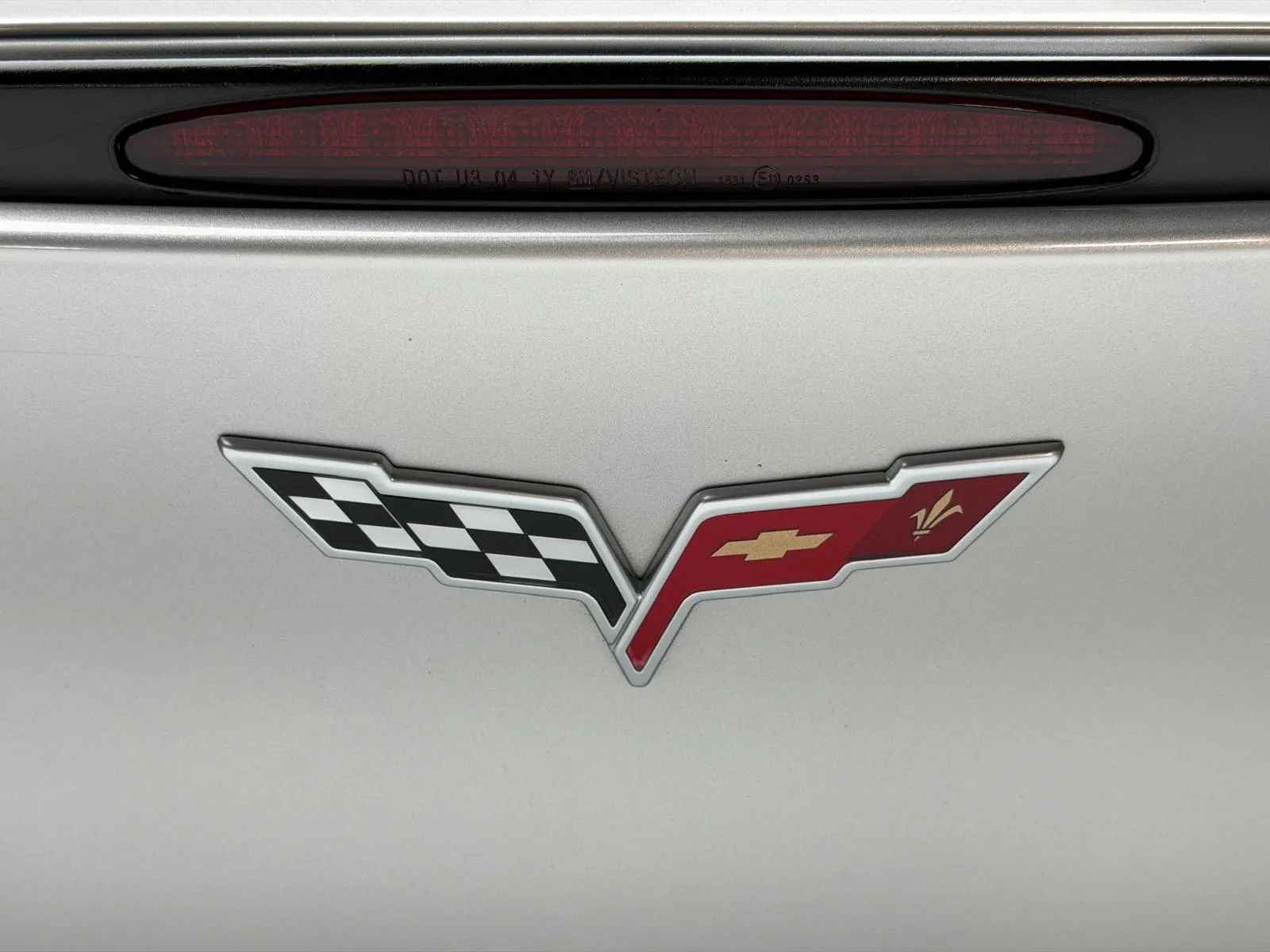 Used 2005 Chevrolet Corvette Coupe w/ Preferred Equipment Group RWD image 9