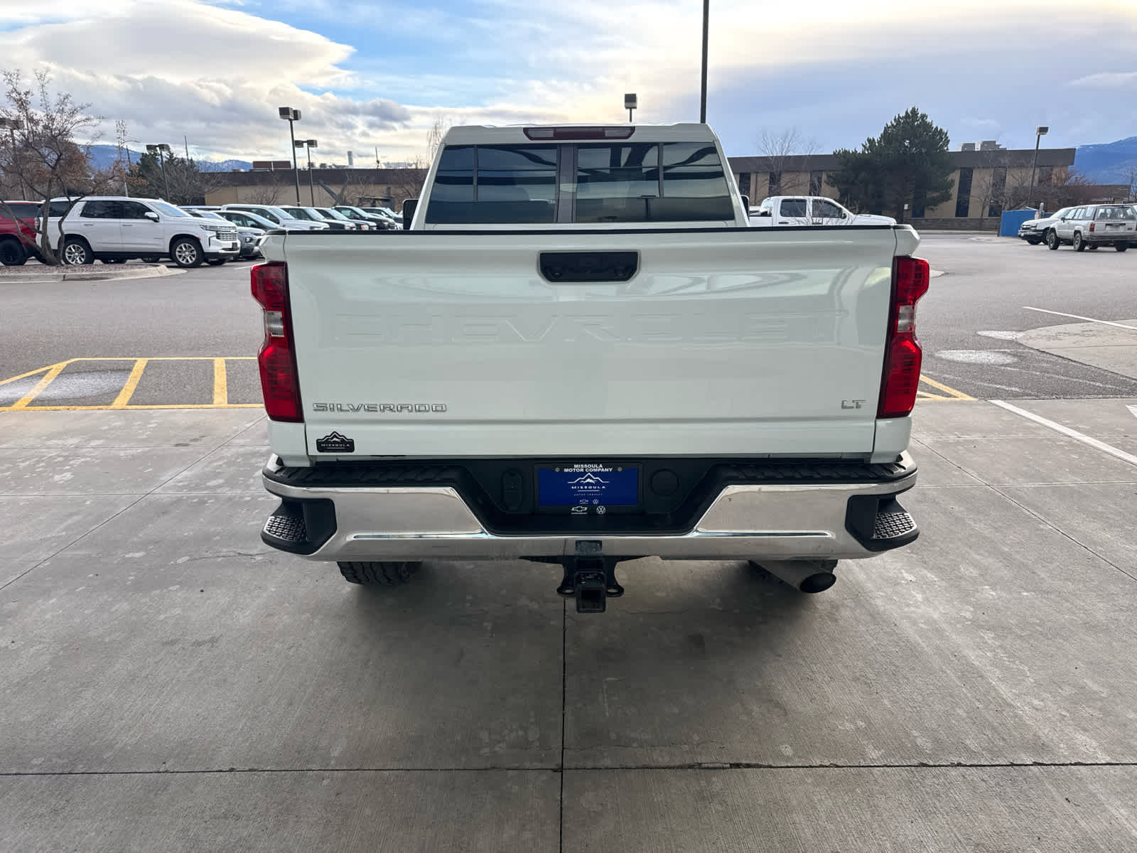 Used 2024 Chevrolet Silverado 2500 LT w/ Convenience Package image 5