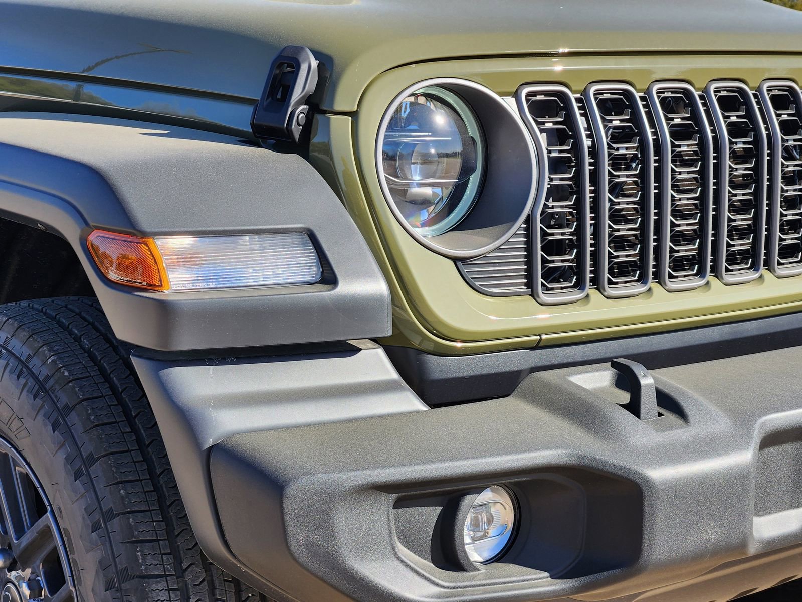 New 2026 Jeep Wrangler Unlimited Sport image 9