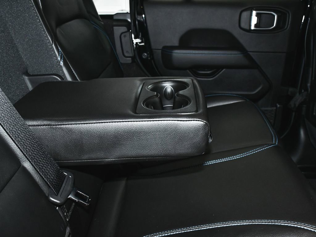 Used 2023 Jeep Wrangler Unlimited Rubicon 4xe w/ Cold Weather Group AWD/4WD image 47