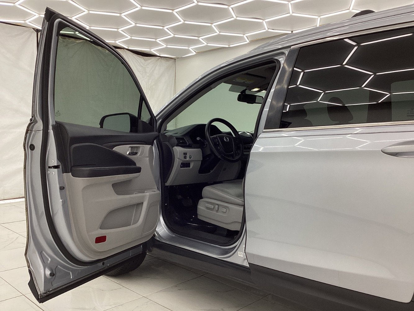 Used 2017 Honda Pilot EX-L image 16