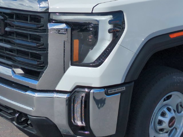 New 2026 GMC Sierra 2500 Pro AWD/4WD image 9
