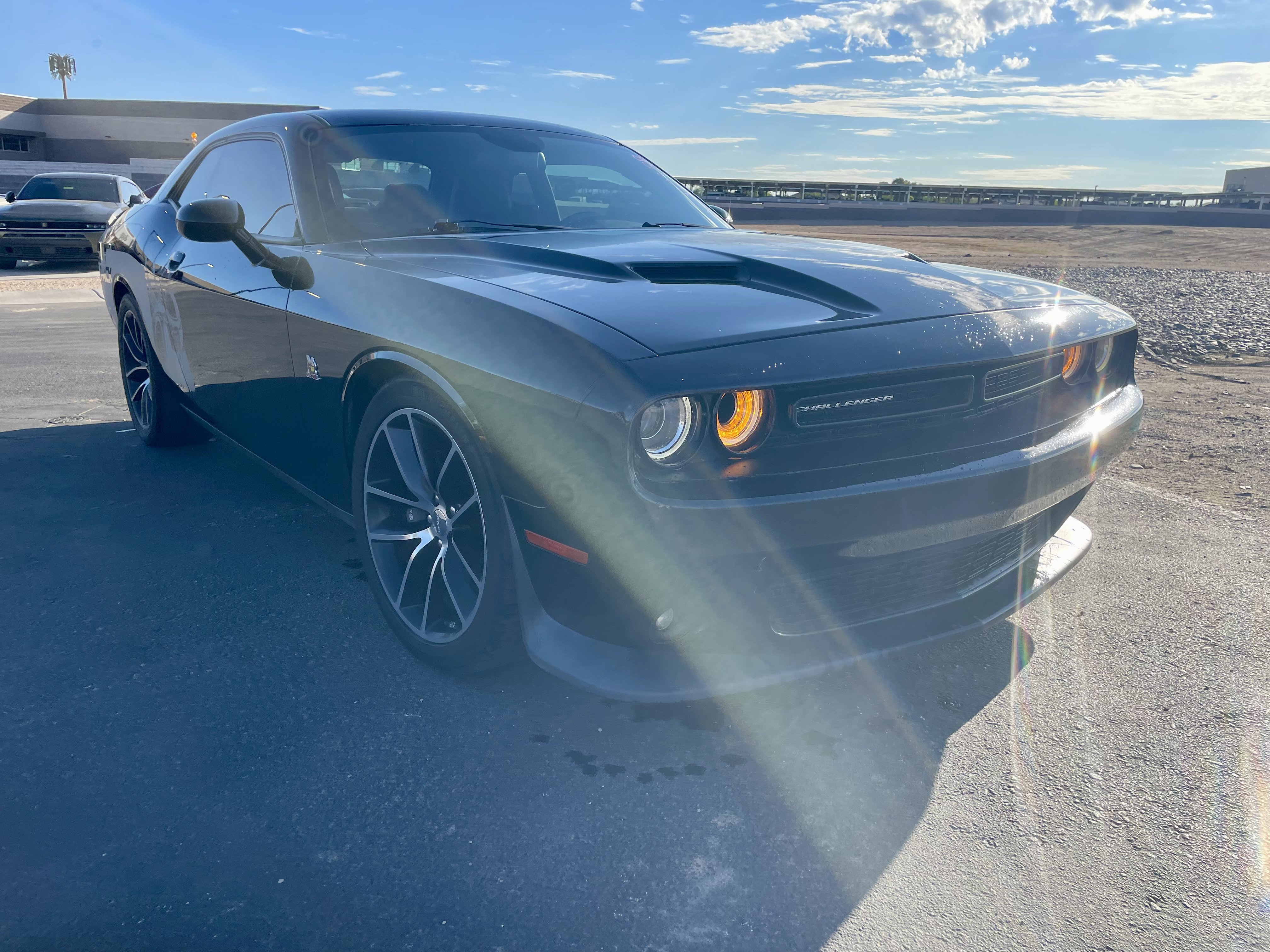 Used 2016 Dodge Challenger R/T Scat Pack w/ Leather Interior Group RWD image 7