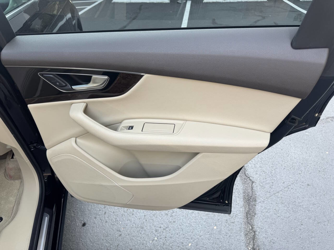 Used 2019 Audi Q7 3.0T Premium image 17