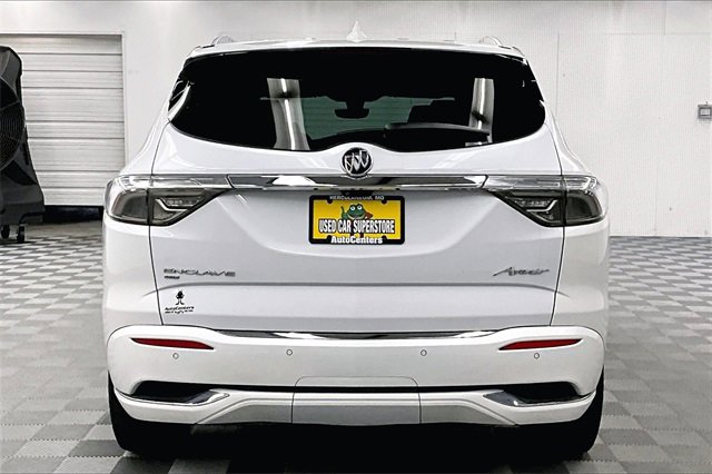 Used 2022 Buick Enclave Avenir image 4