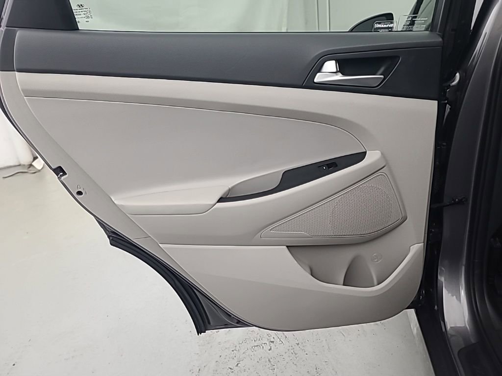 Used 2020 Hyundai Tucson SEL w/ Winter Weather Package image 19