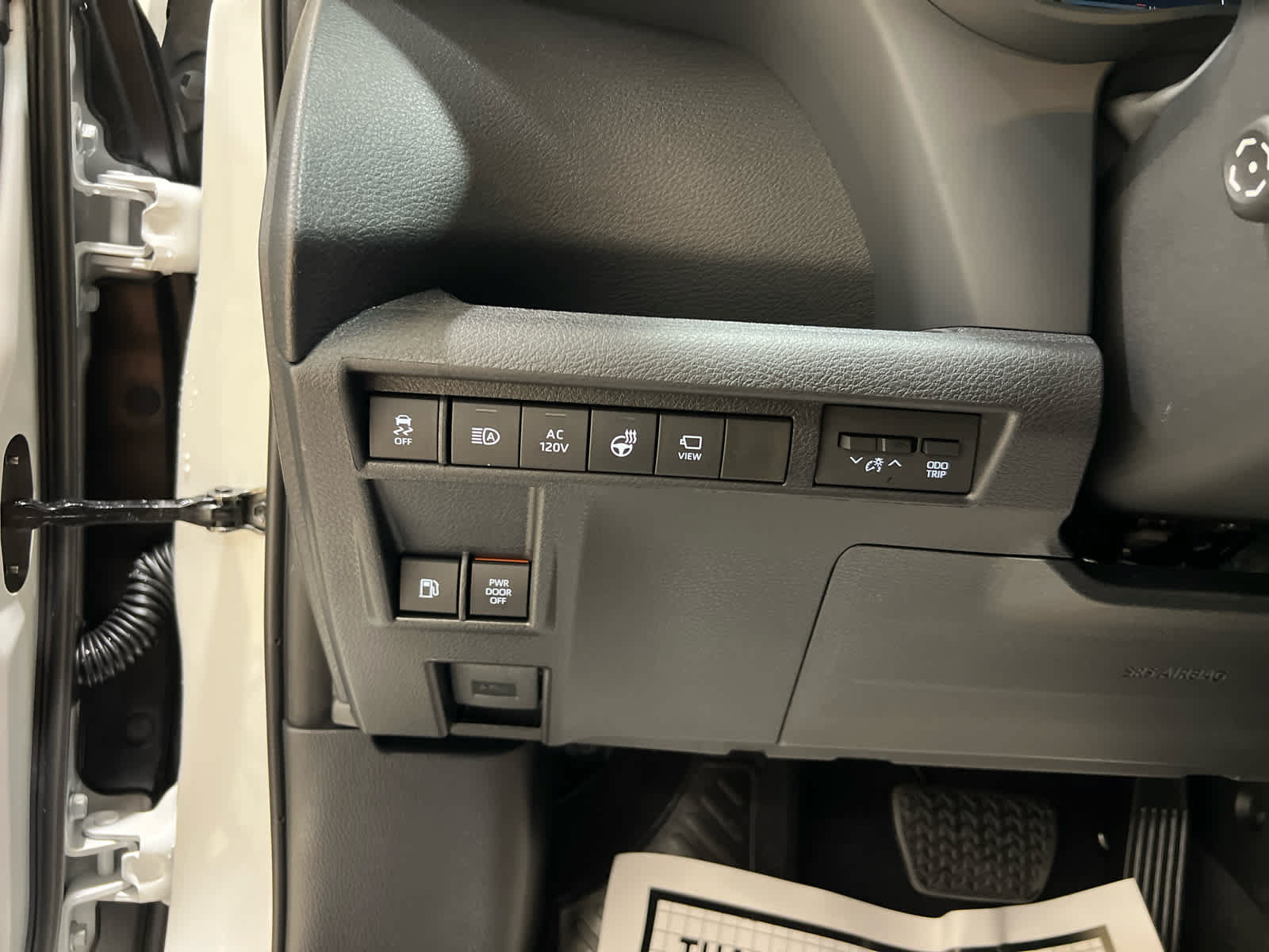 New 2026 Toyota Sienna Platinum AWD/4WD image 24