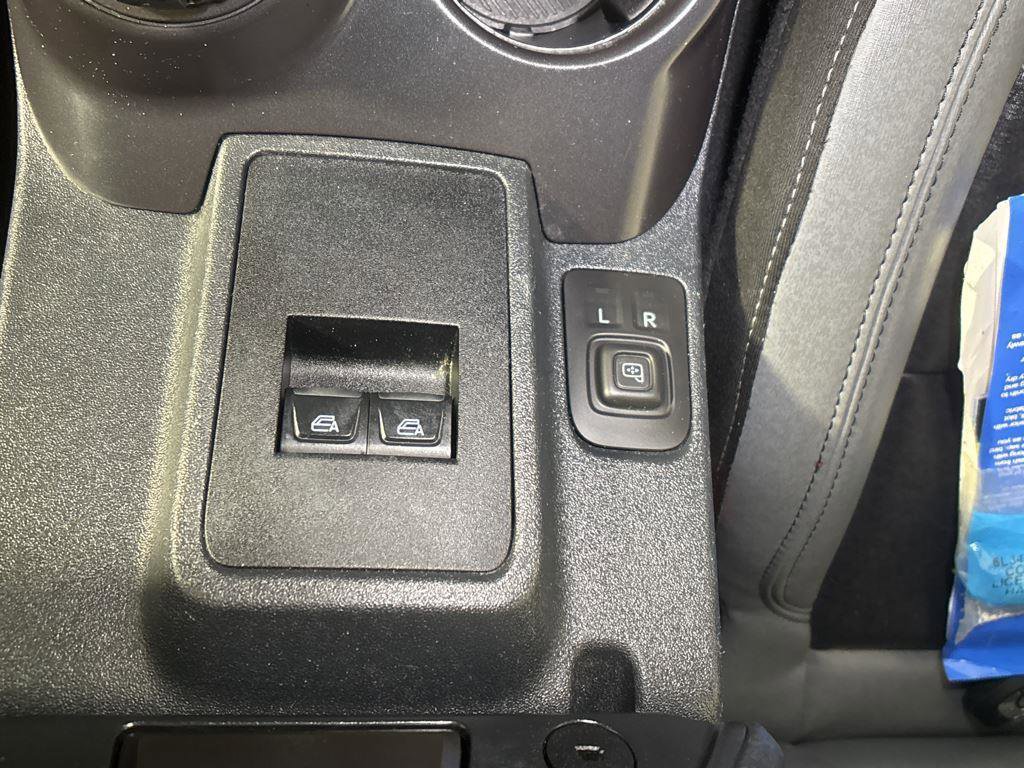 Used 2024 Ford Bronco Big Bend image 32