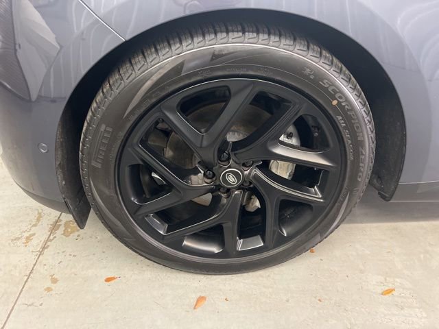 Used 2025 Land Rover Range Rover Sport SE image 25