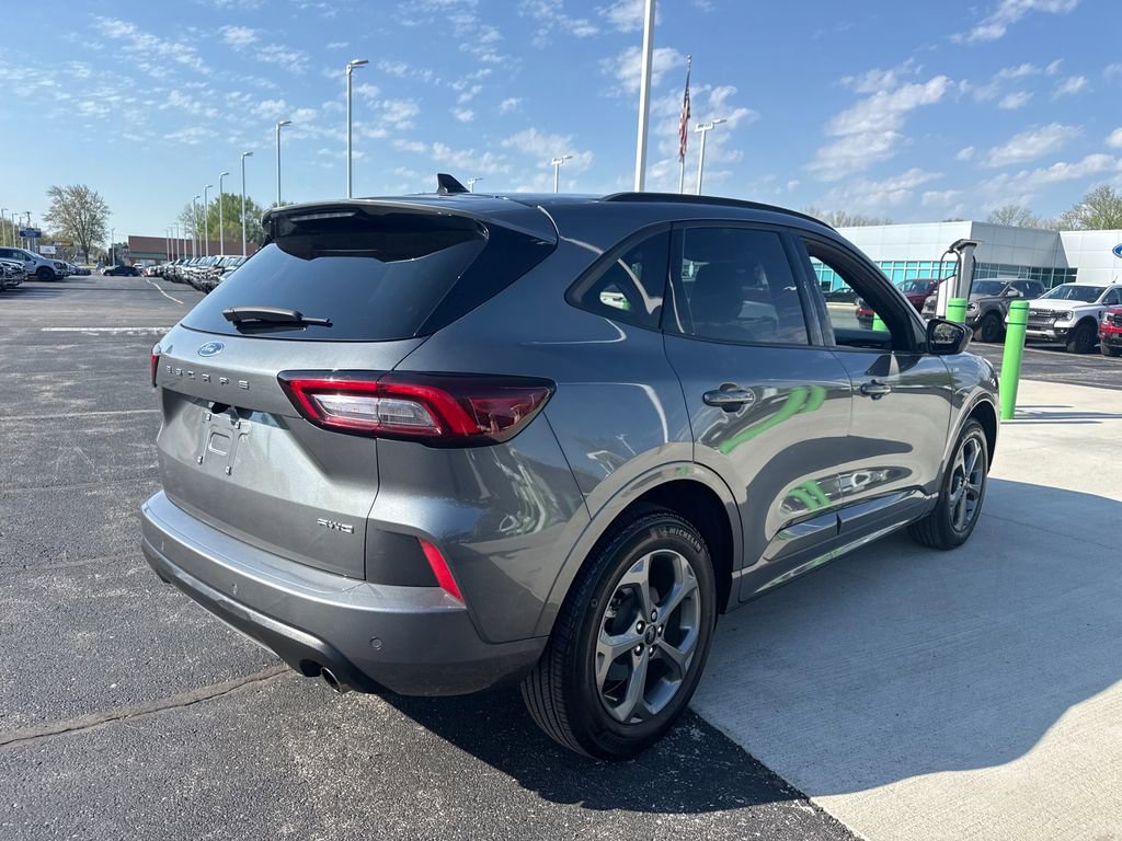 Used 2024 Ford Escape ST-Line w/ Tech Pack #1 image 7
