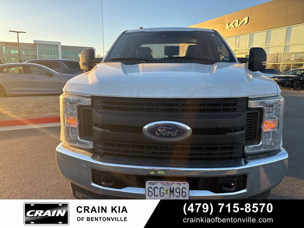 Used 2019 Ford F250 XL w/ Power Equipment Group image 4