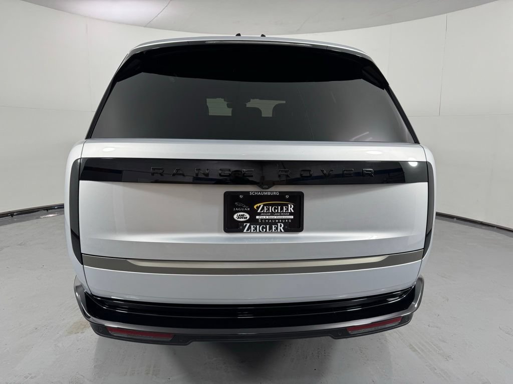 Used 2025 Land Rover Range Rover SE AWD/4WD image 7