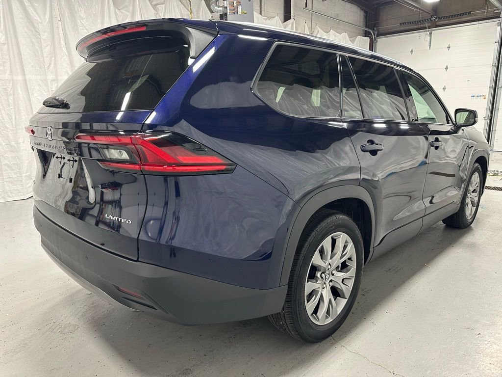 Used 2025 Toyota Grand Highlander AWD image 7