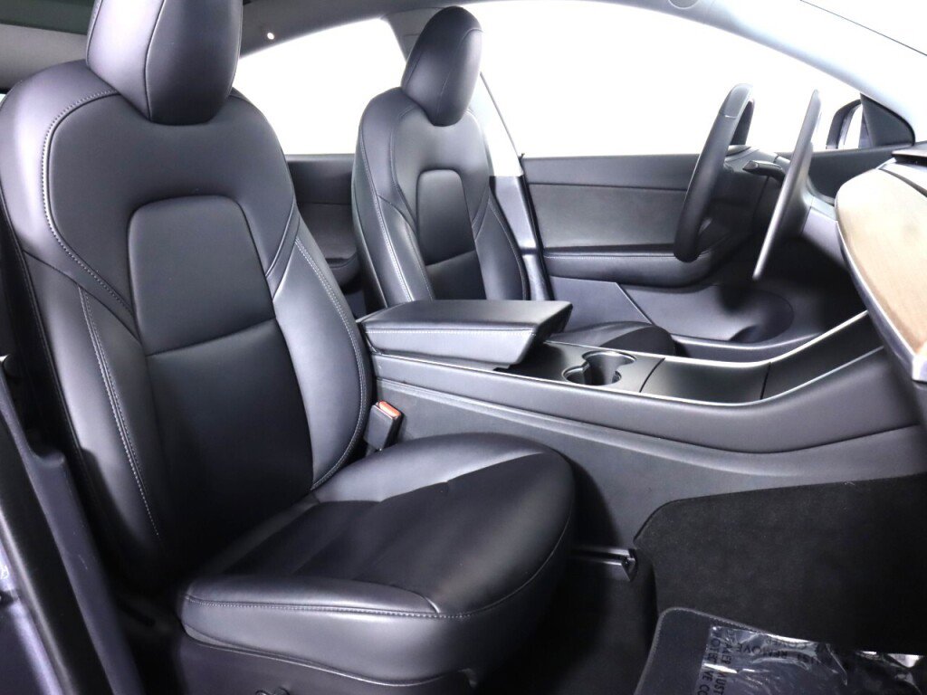 Used 2020 Tesla Model Y Long Range image 39