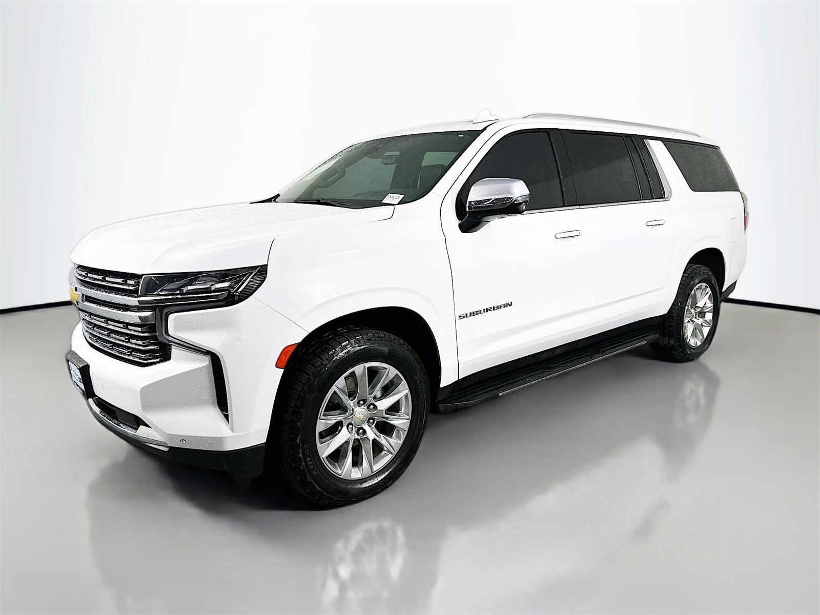 Used 2021 Chevrolet Suburban Premier w/ Premium Package image 3