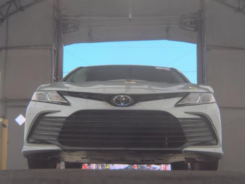 Used 2023 Toyota Camry LE FWD image 4