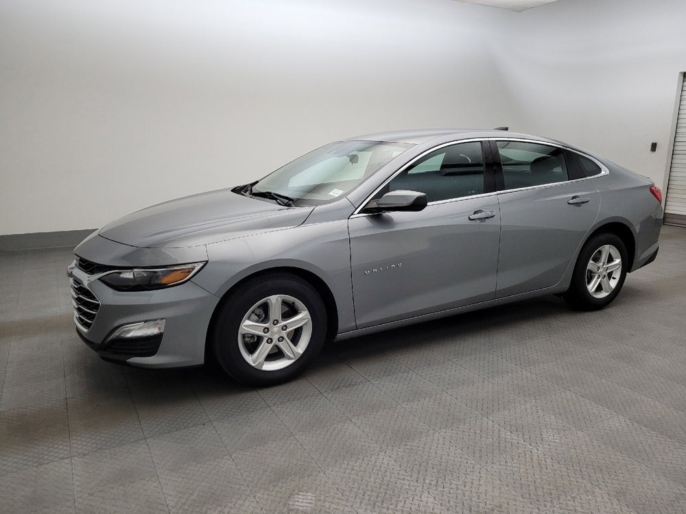 Used 2024 Chevrolet Malibu LS FWD image 2