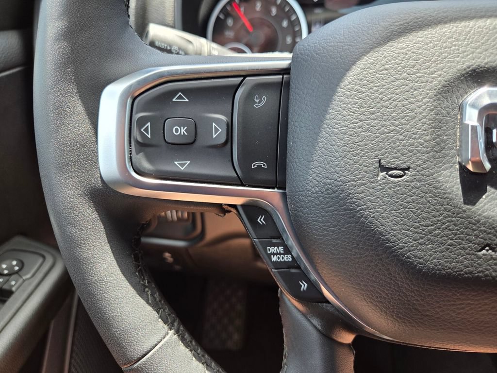 Used 2025 RAM 1500 Big Horn AWD/4WD image 33
