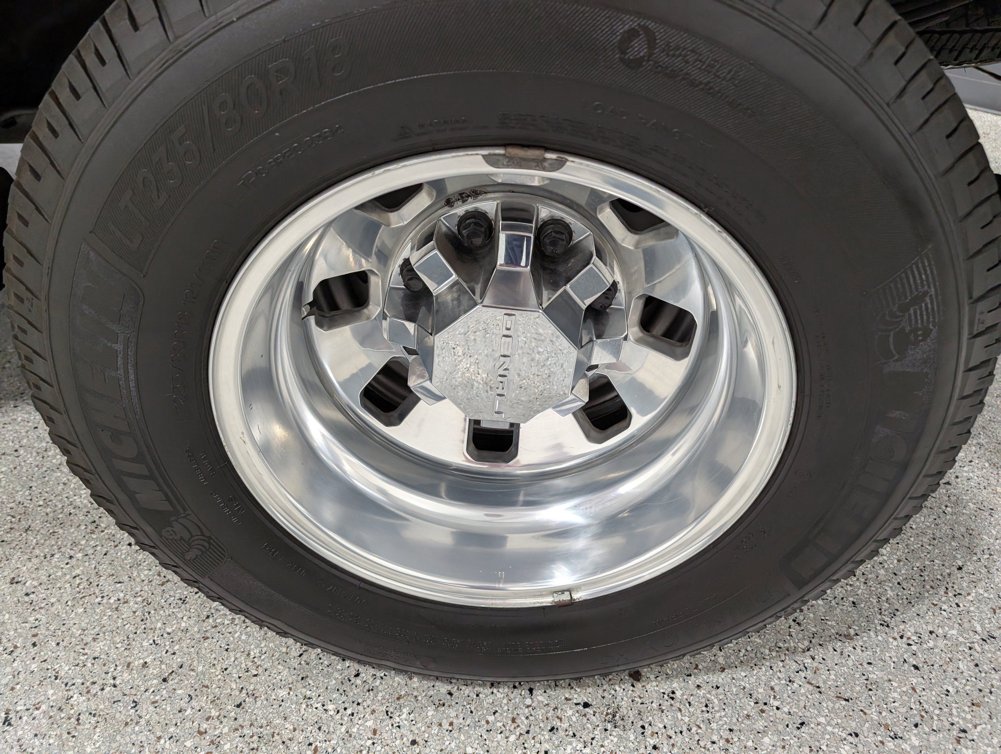 Used 2024 GMC Sierra 3500 Denali w/ Denali Reserve Package image 14