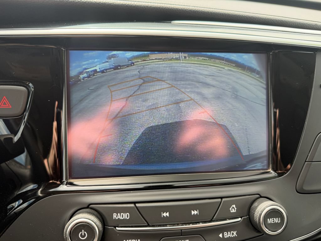 Used 2020 Buick Envision Essence AWD/4WD image 29