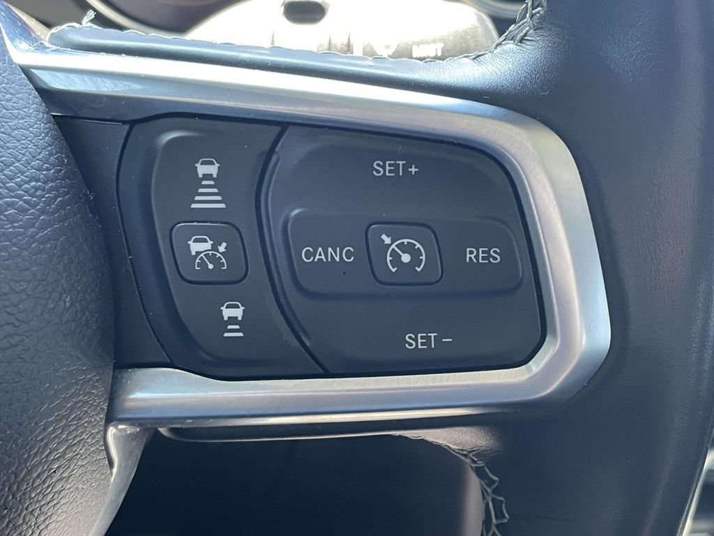 Used 2021 Jeep Wrangler Unlimited Sahara AWD/4WD image 30