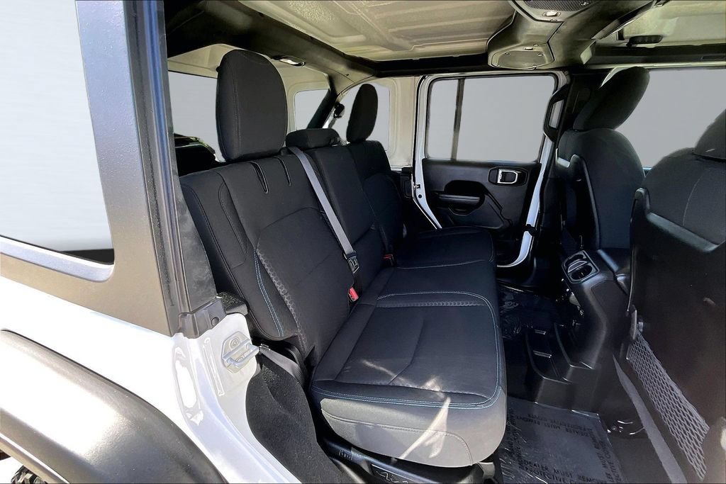 Certified 2025 Jeep Wrangler Unlimited Rubicon 4xe w/ Convenience Group AWD/4WD image 18