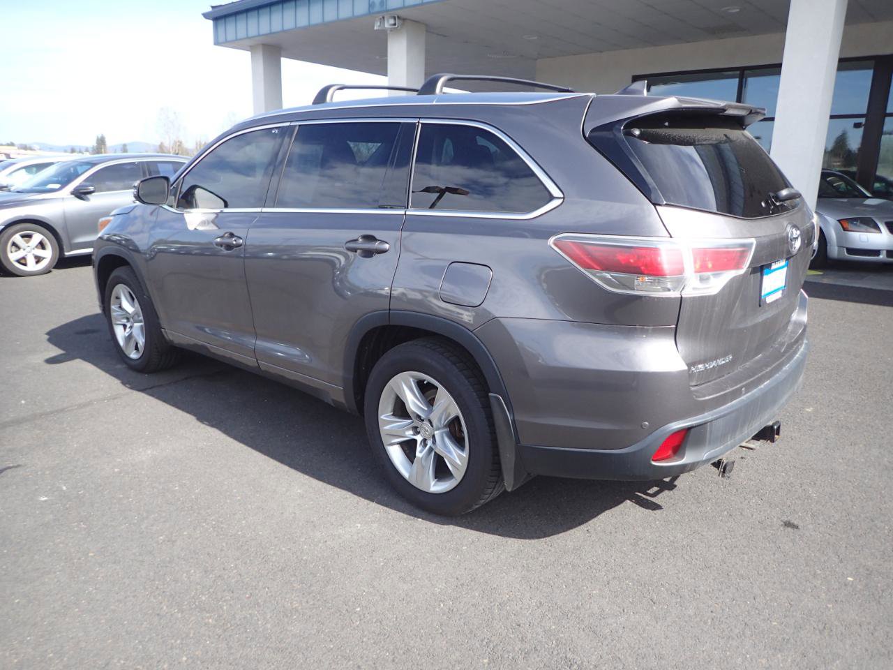 Used 2015 Toyota Highlander Limited AWD/4WD image 3
