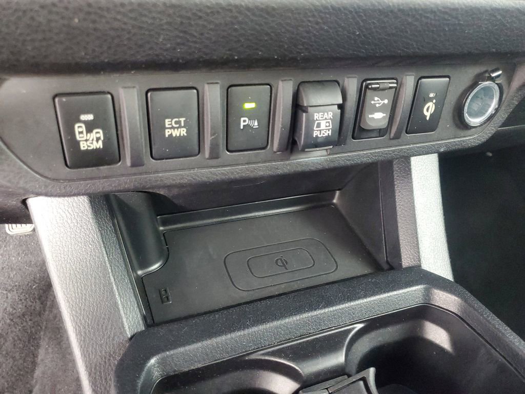 Used 2019 Toyota Tacoma TRD Off-Road image 18