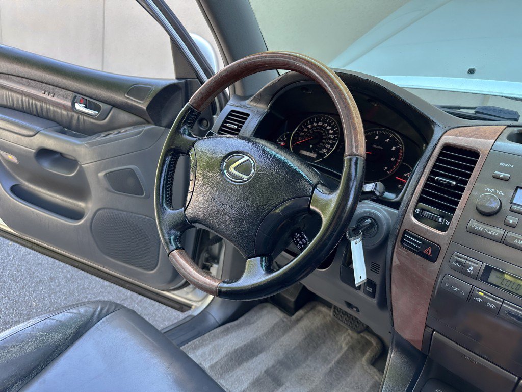 Used 2004 Lexus GX 470 AWD/4WD image 31