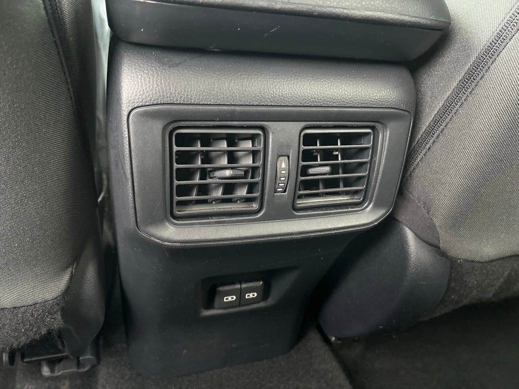 Used 2025 Toyota RAV4 XLE image 16